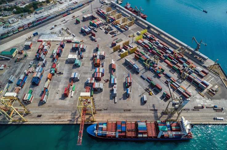 Контейнеры едут фрахтически нормально